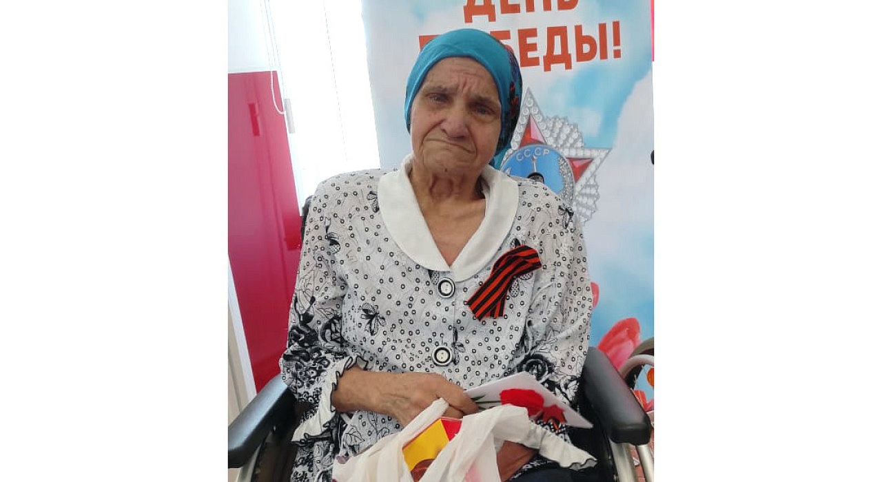 Подарки ветеранам к Дню Победы